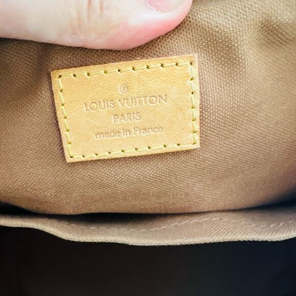 Louis Vuitton Palermo PM - Picture 15 of 16
